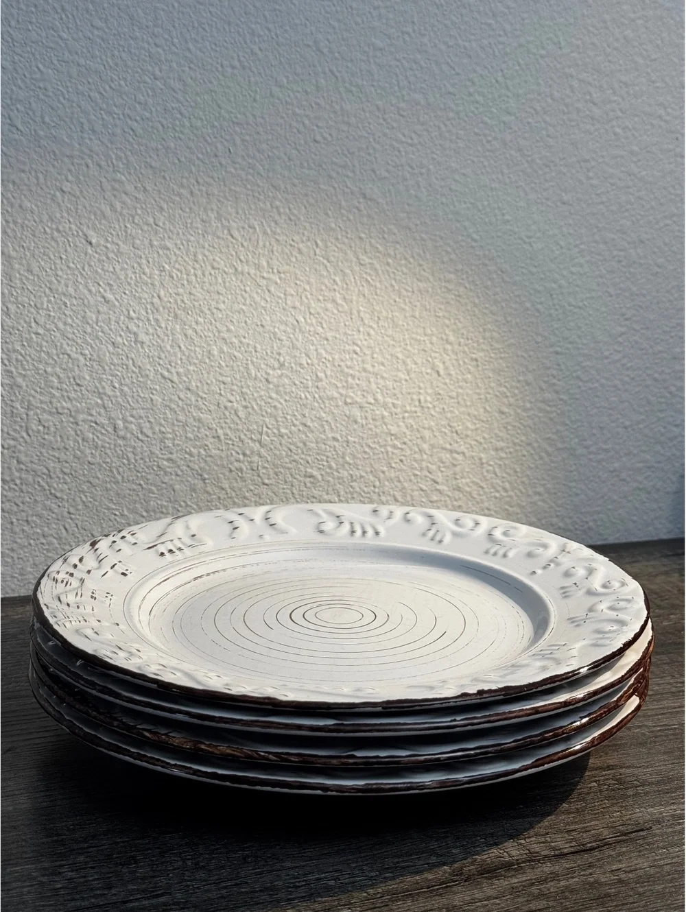 Mikasa Gourmet Basics Trellis 10.5” Dinner Plates Set of 4 Stoneware